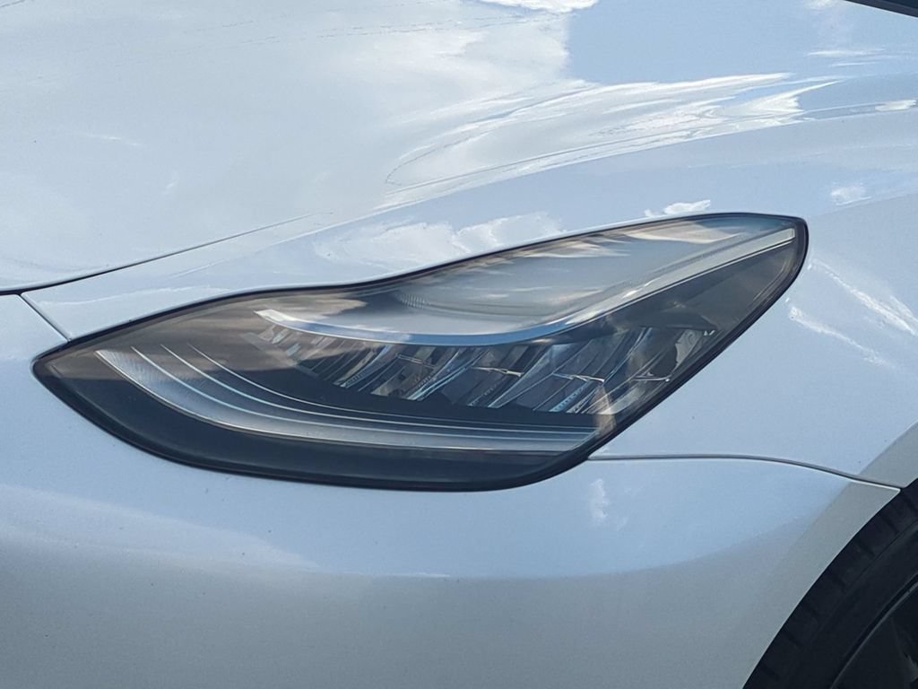 Used 2020 Tesla Model 3 Performance AWD/4WD image 10