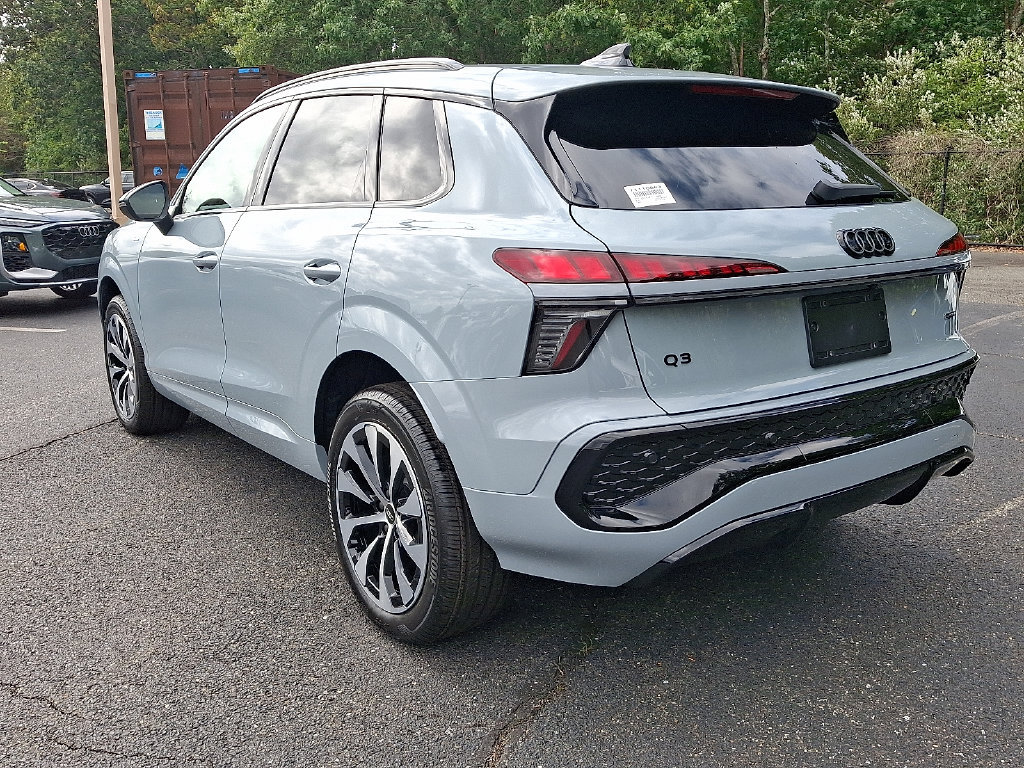 New 2026 Audi Q3 quattro 2.0T AWD/4WD image 3
