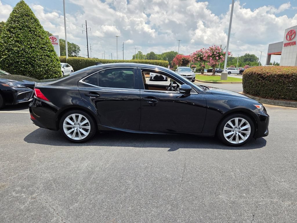 Used 2016 Lexus IS 200t w/ Premium Package RWD image 13
