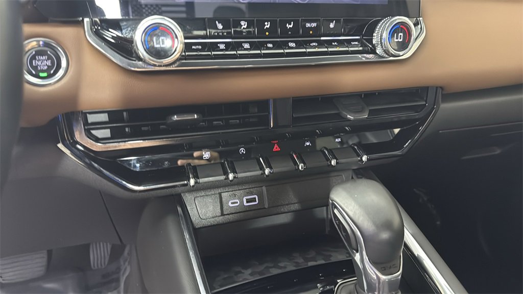 Certified 2024 GMC Canyon AT4 w/ Canyon Safety Plus Package image 21