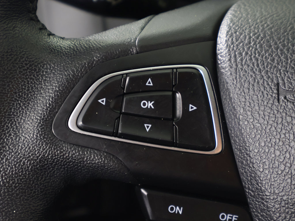 Used 2018 Ford Focus SE w/ Cold Weather Package FWD image 36