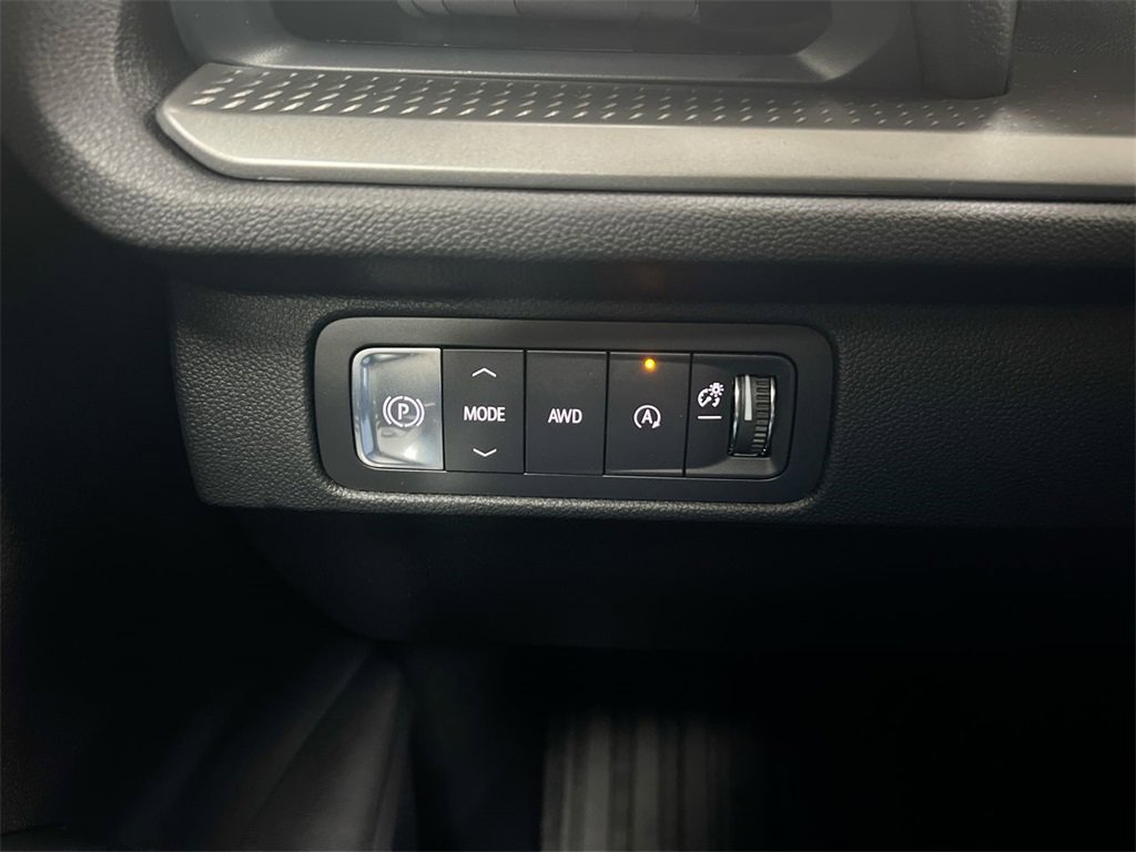 New 2026 Chevrolet Traverse LT w/ Driver Confidence Package image 18