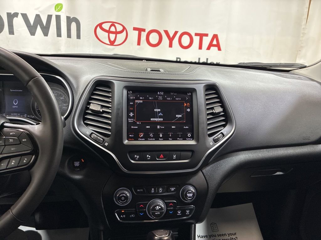 Used 2023 Jeep Cherokee Altitude Lux AWD/4WD image 31