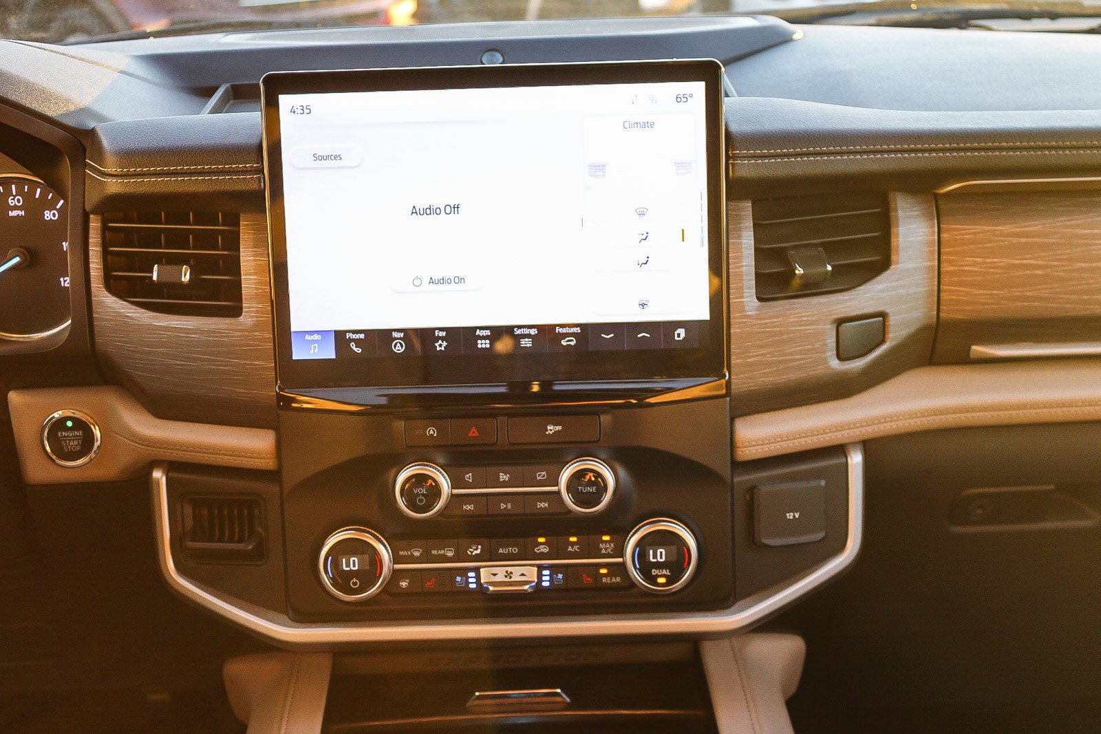 Used 2024 Ford Expedition Max Limited image 14