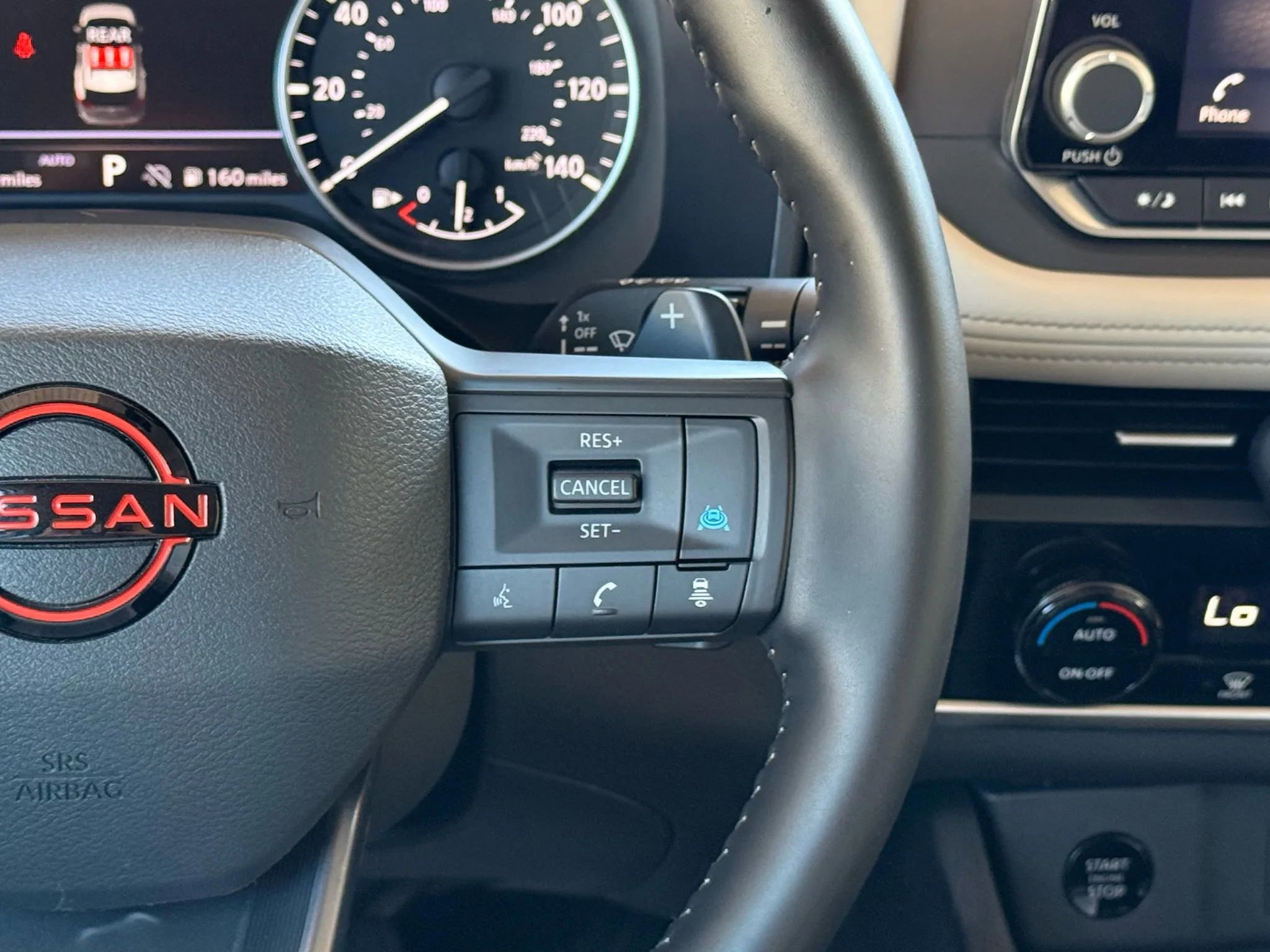 Used 2025 Nissan Rogue SV image 35