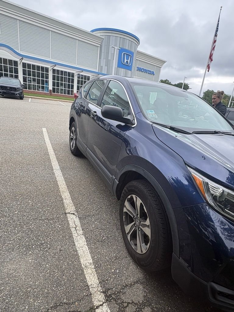 Used 2018 Honda CR-V LX image 2
