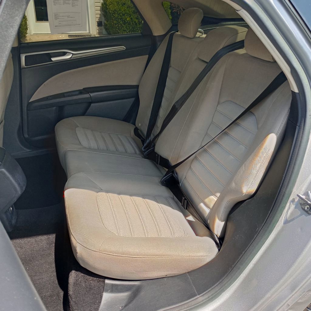 Used 2017 Ford Fusion S image 17