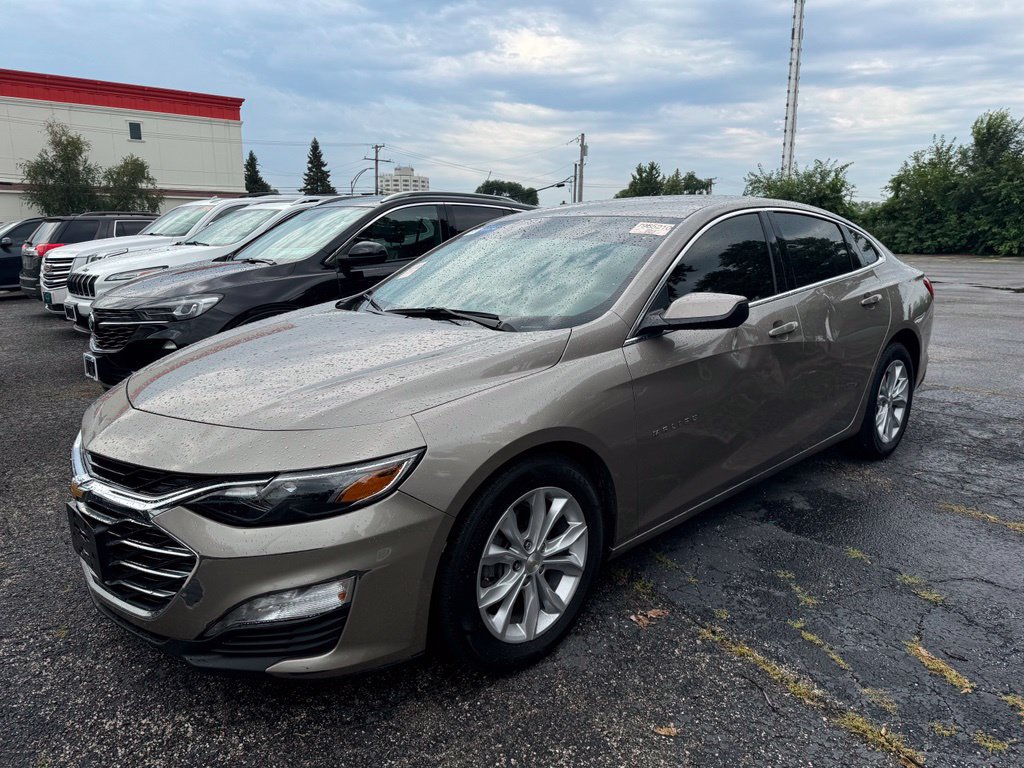 Used 2024 Chevrolet Malibu LT FWD image 2