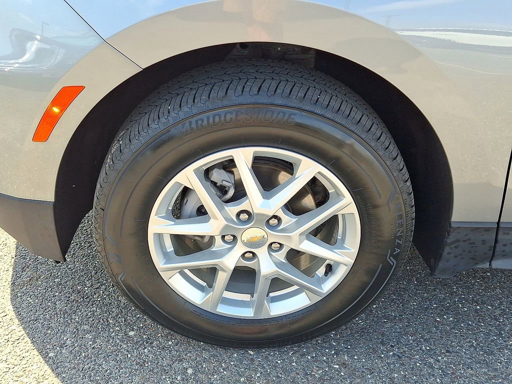 Used 2024 Chevrolet Equinox LS w/ LPO, Floor Liner Package image 29
