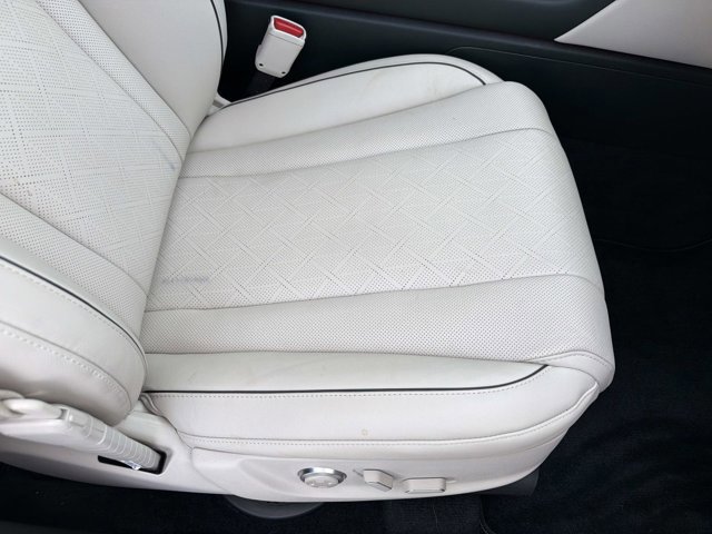 Used 2025 Genesis GV80 2.5T Prestige AWD/4WD image 19