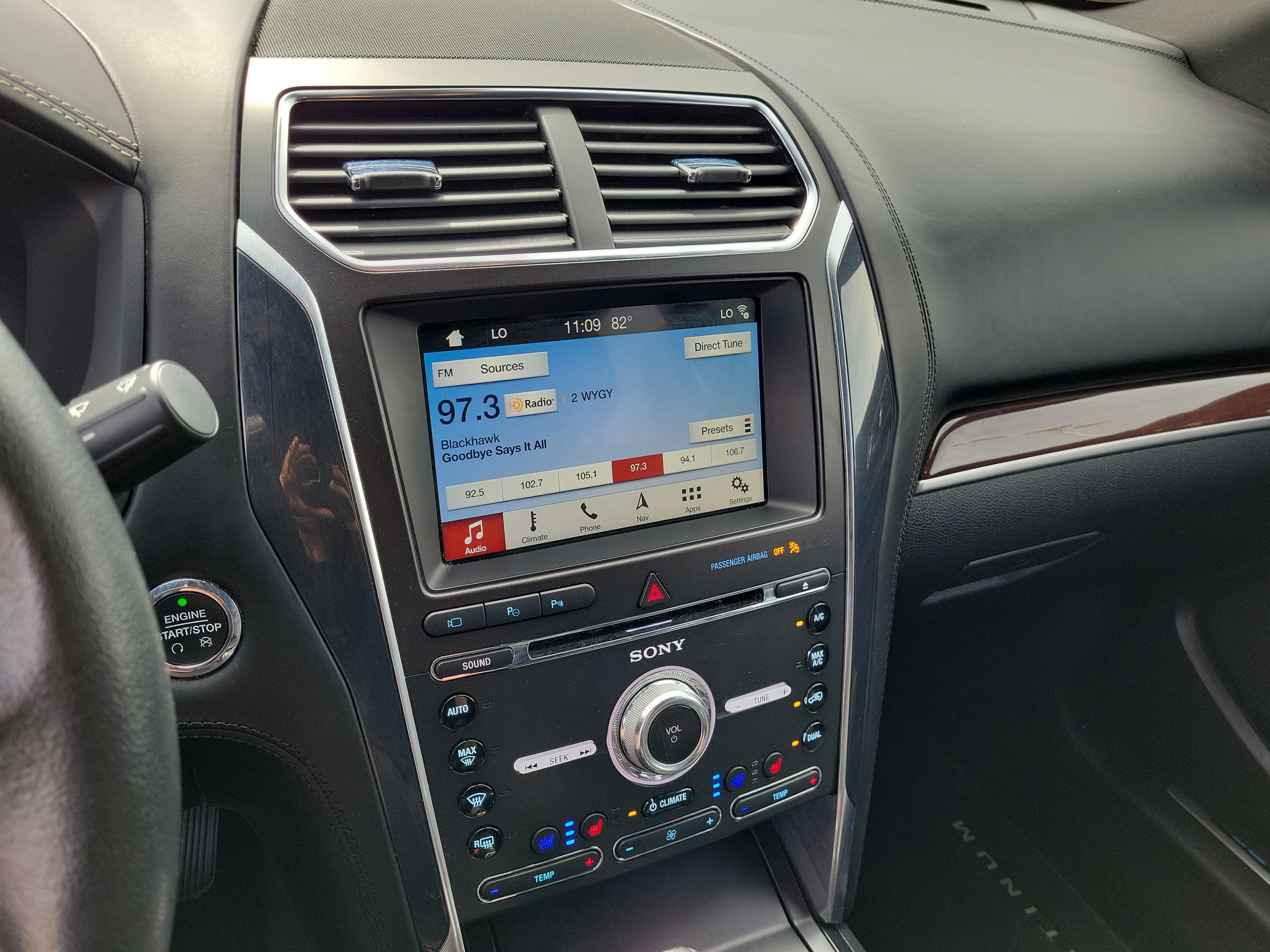 Used 2018 Ford Explorer Platinum AWD/4WD image 28