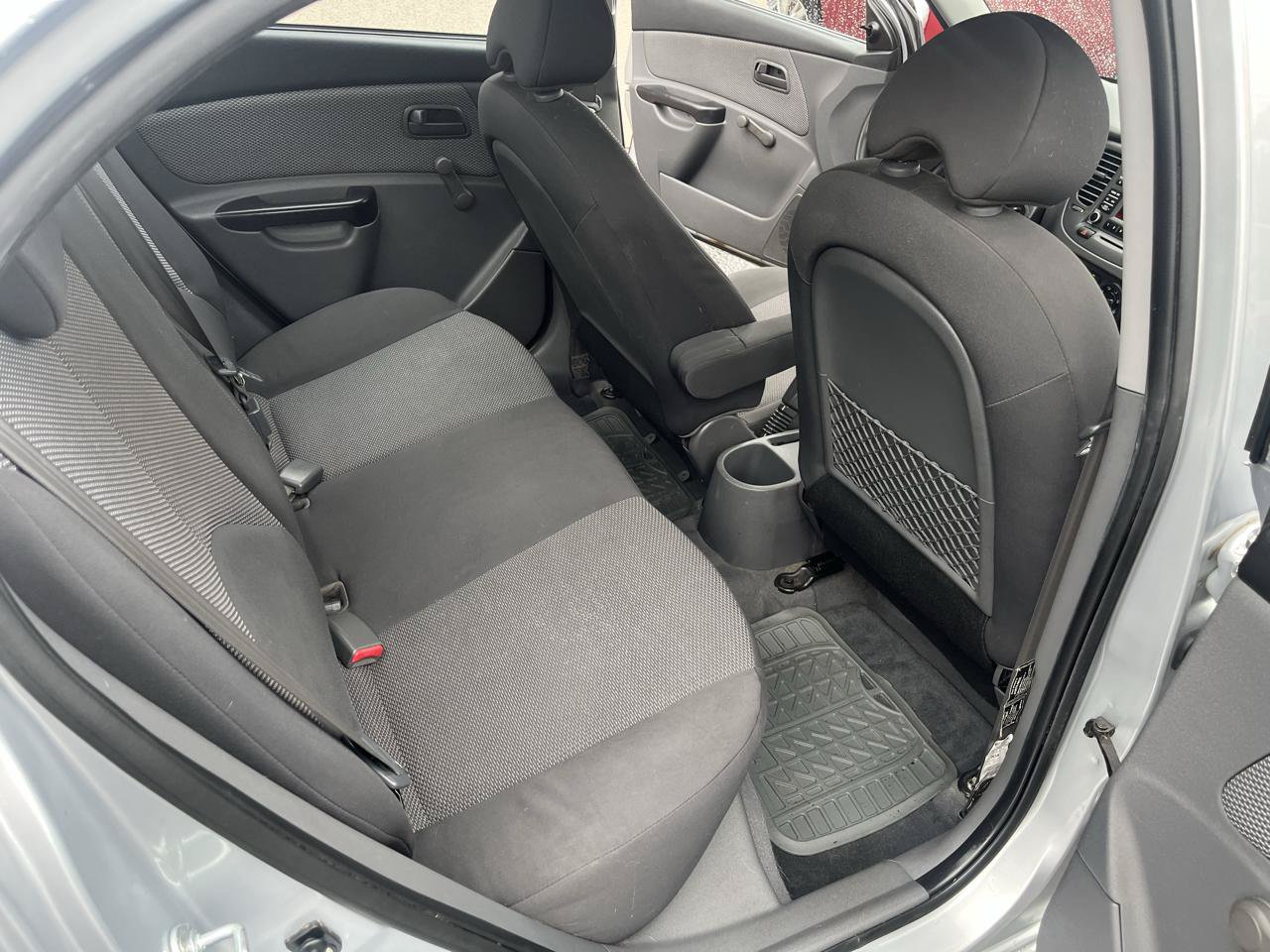 Used 2011 Kia Rio LX FWD image 31
