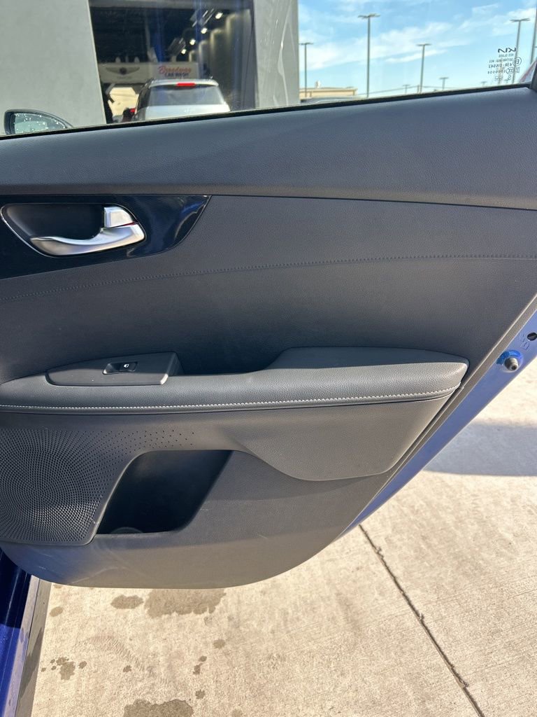 Used 2024 Kia Forte GT-Line image 13