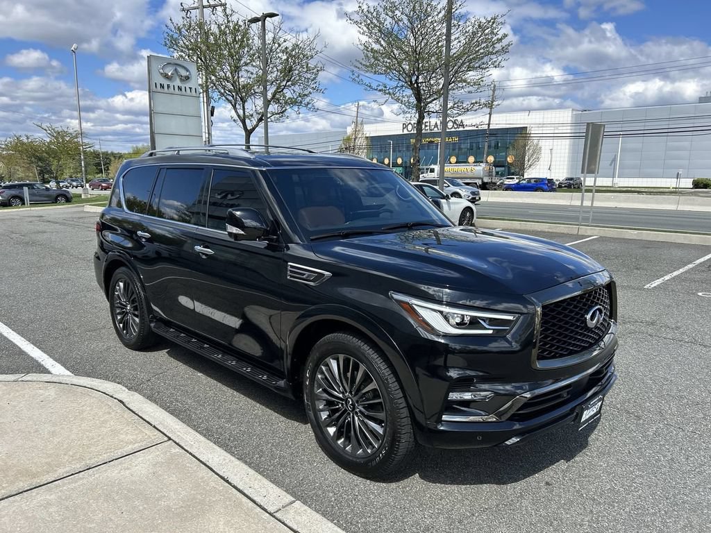 Certified 2024 INFINITI QX80 Sensory AWD/4WD image 2