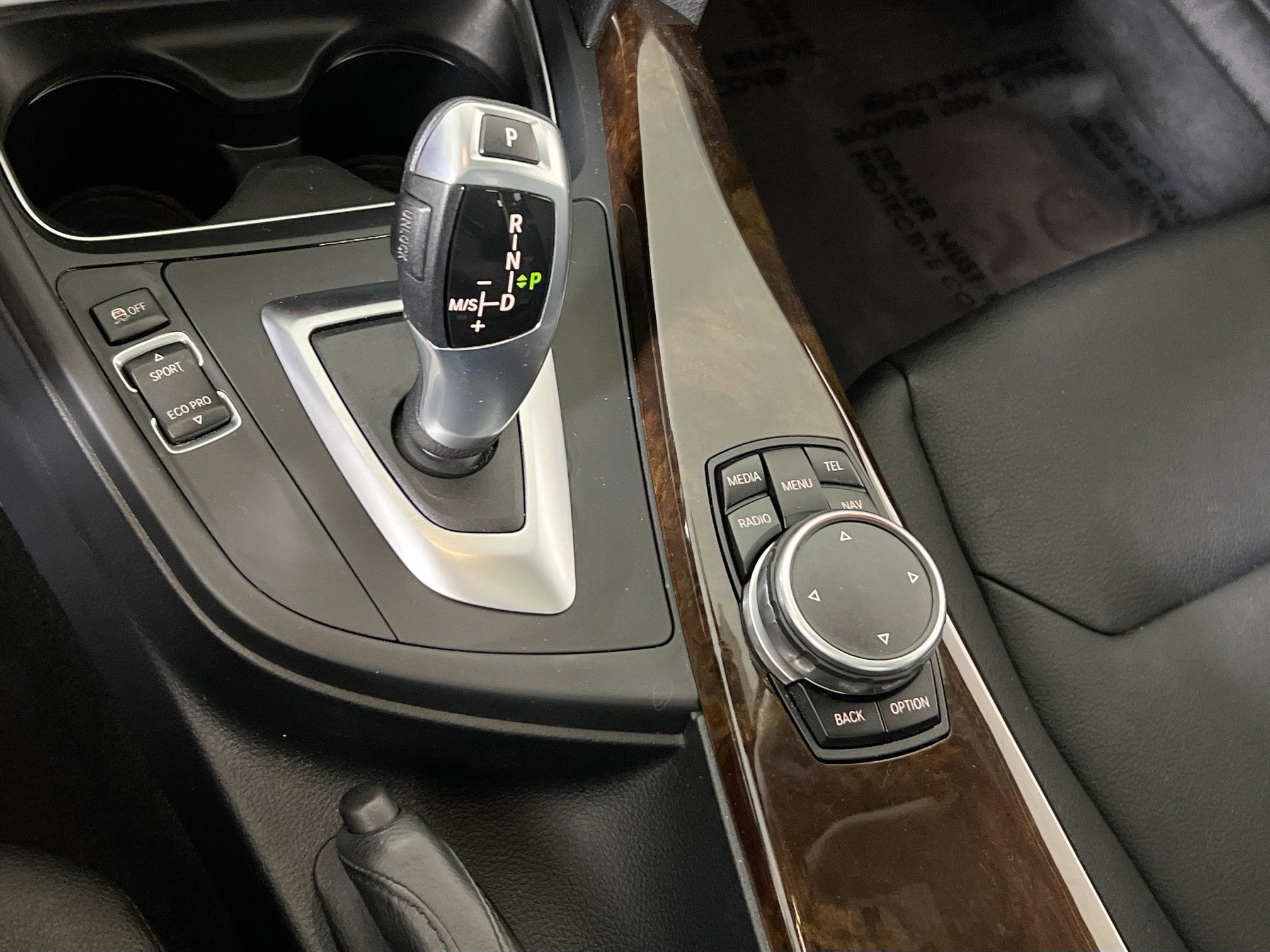 Used 2015 BMW 320i xDrive Sedan image 17