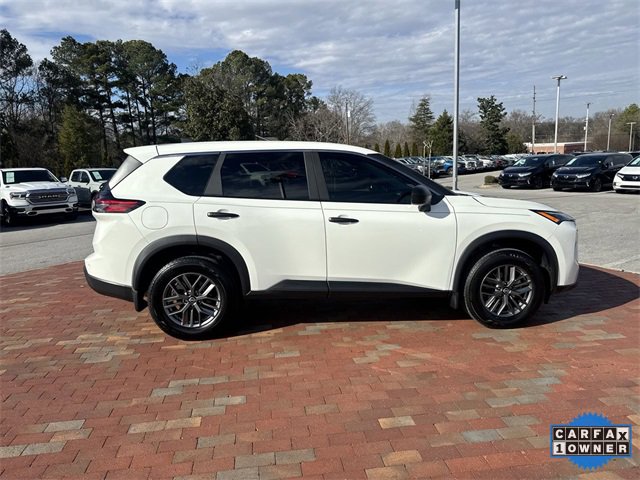 Used 2025 Nissan Rogue S image 37