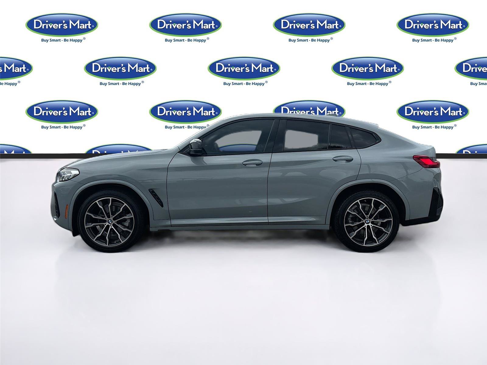Used 2022 BMW X4 xDrive30i w/ M Sport Package 2 AWD/4WD image 4