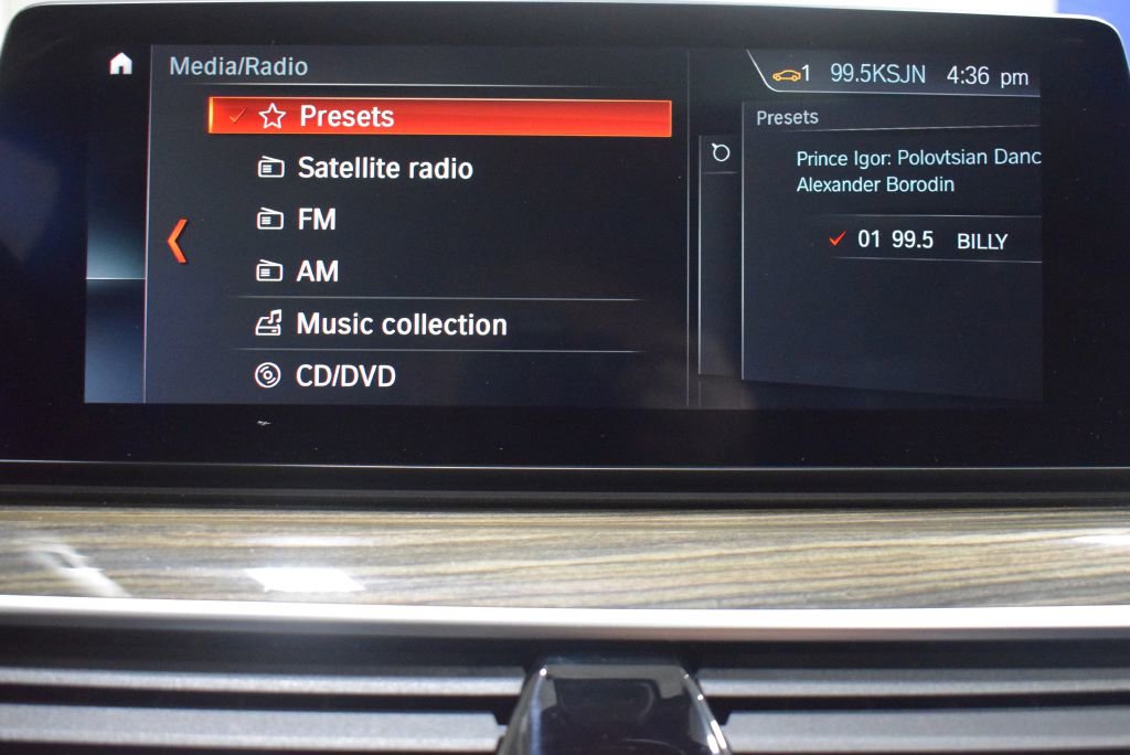 Used 2019 BMW M550i xDrive w/ Premium Package 2 image 22