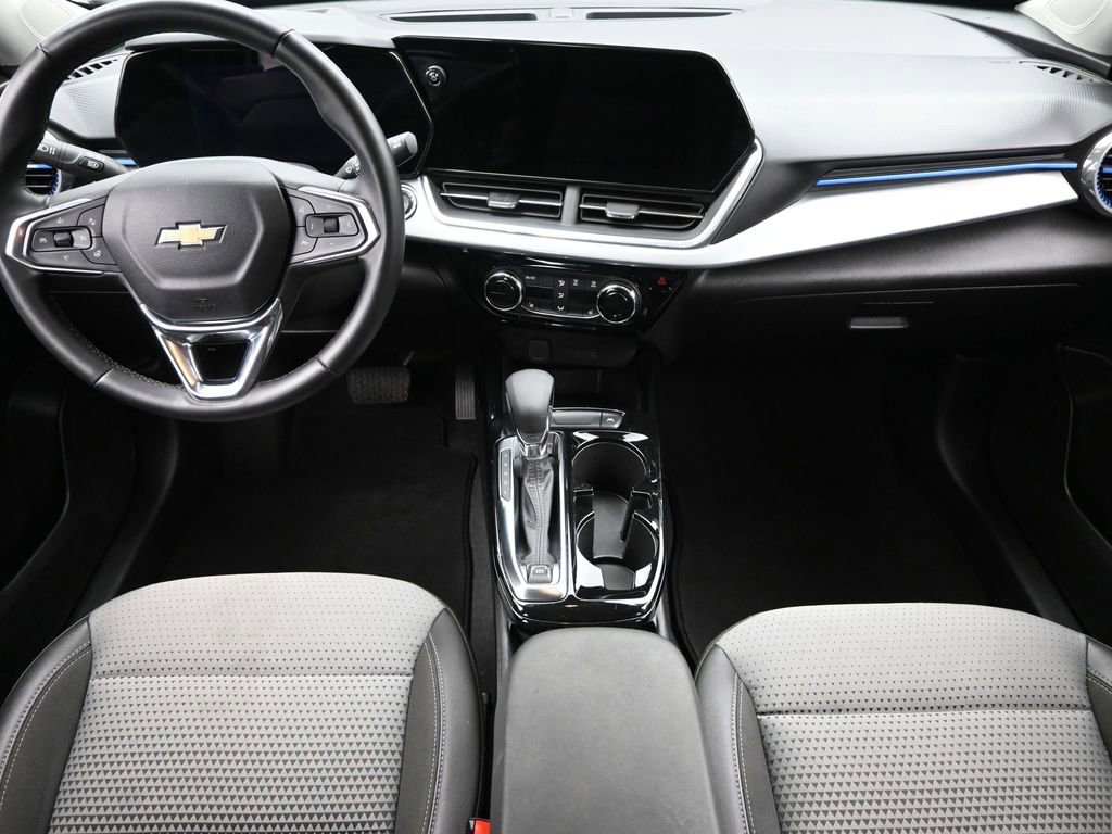 Certified 2024 Chevrolet Trax LT w/ Driver Confidence Package image 13