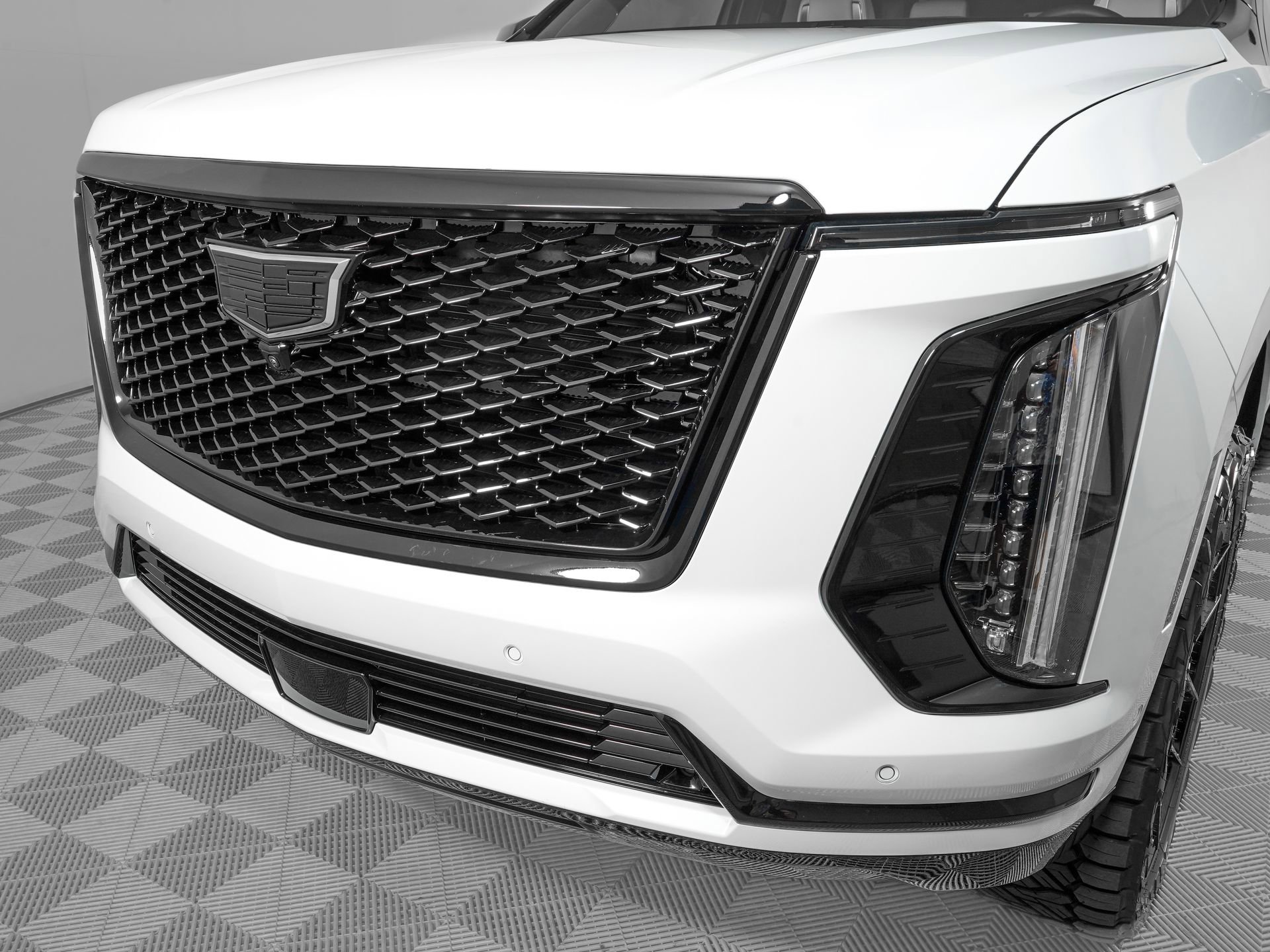 Used 2026 Cadillac Escalade Platinum Sport w/ LPO, Floor Liner Package image 34