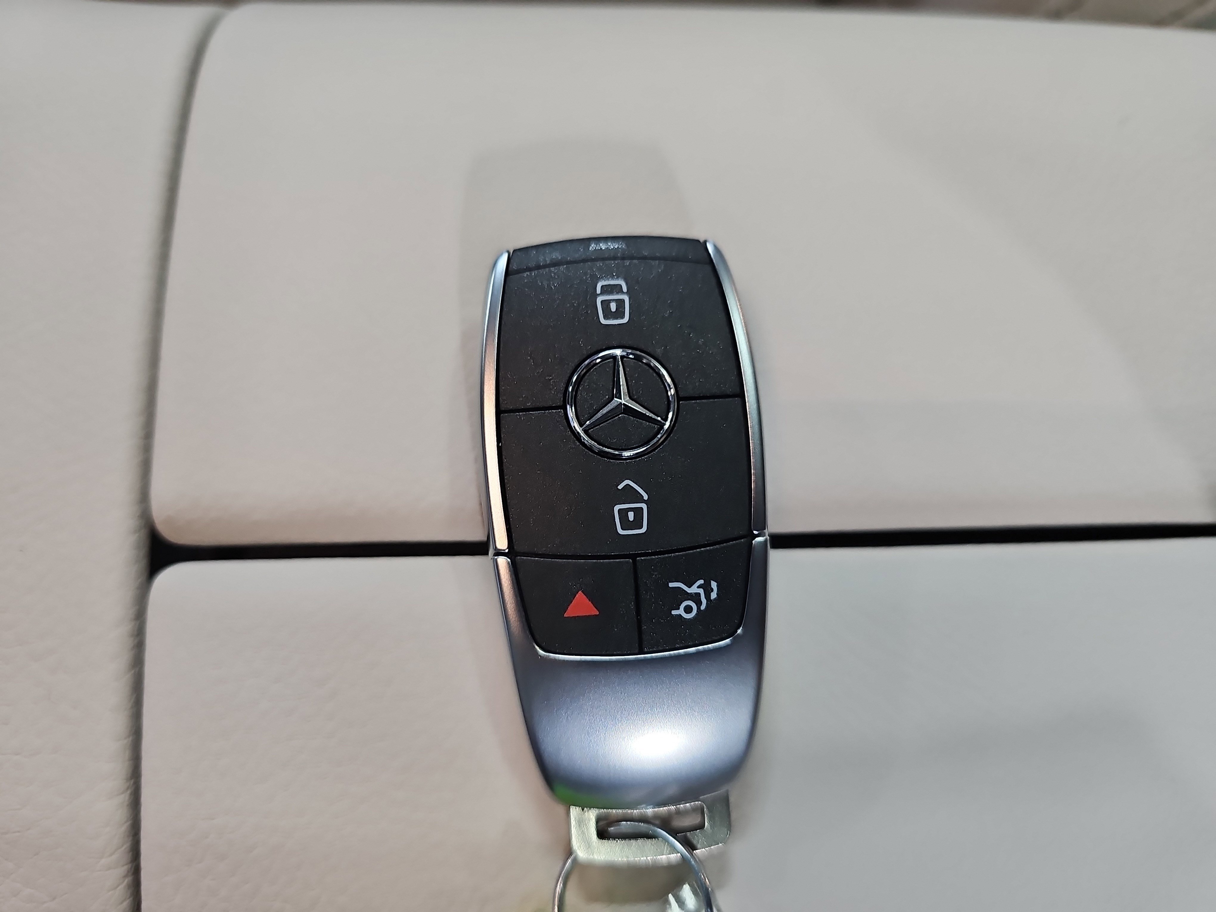 New 2026 Mercedes-Benz GLE 450 4MATIC image 36