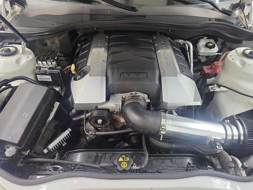 Used 2014 Chevrolet Camaro SS w/ RS Package RWD image 8