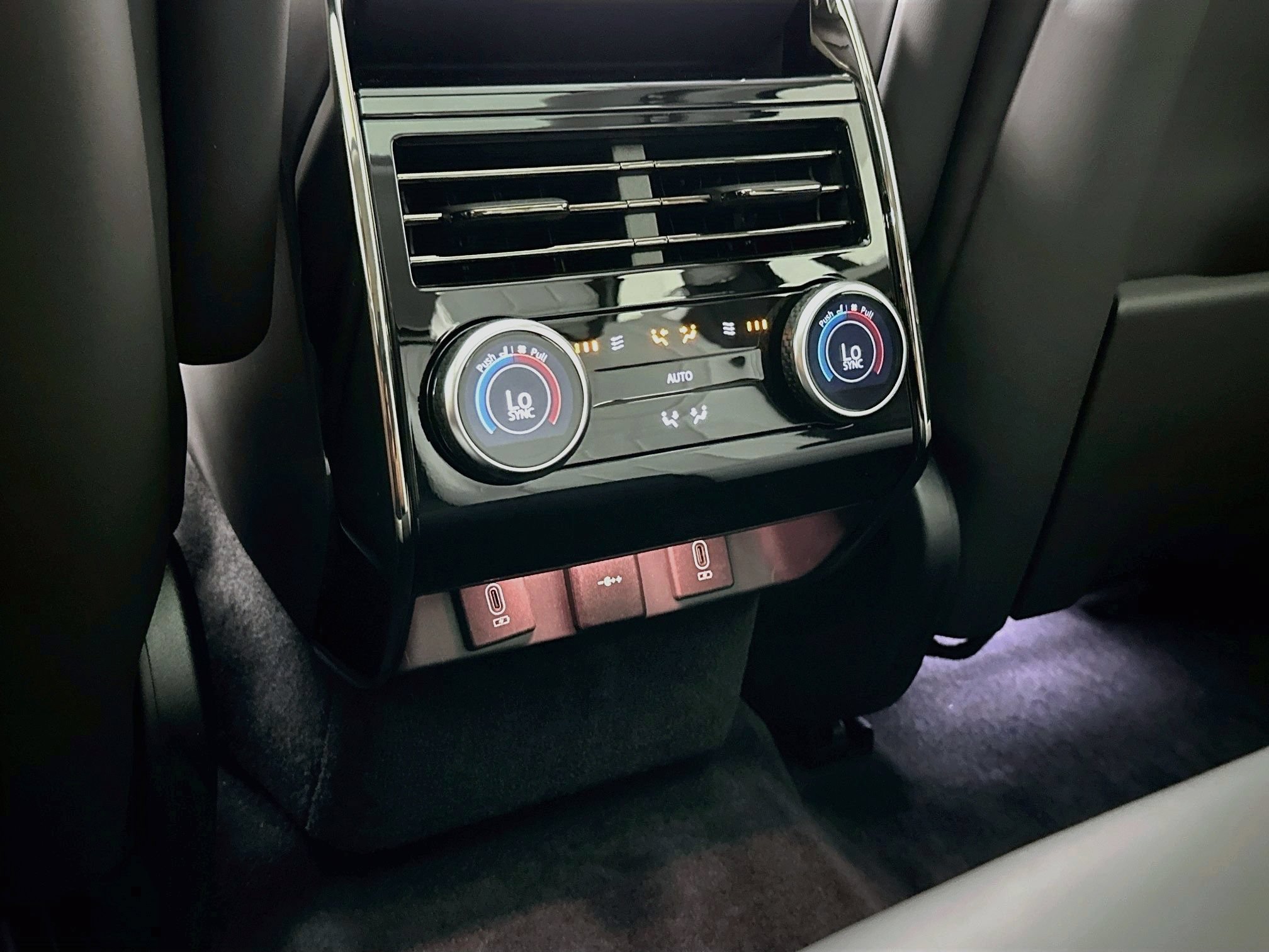 New 2026 Land Rover Range Rover Sport Autobiography AWD/4WD image 23