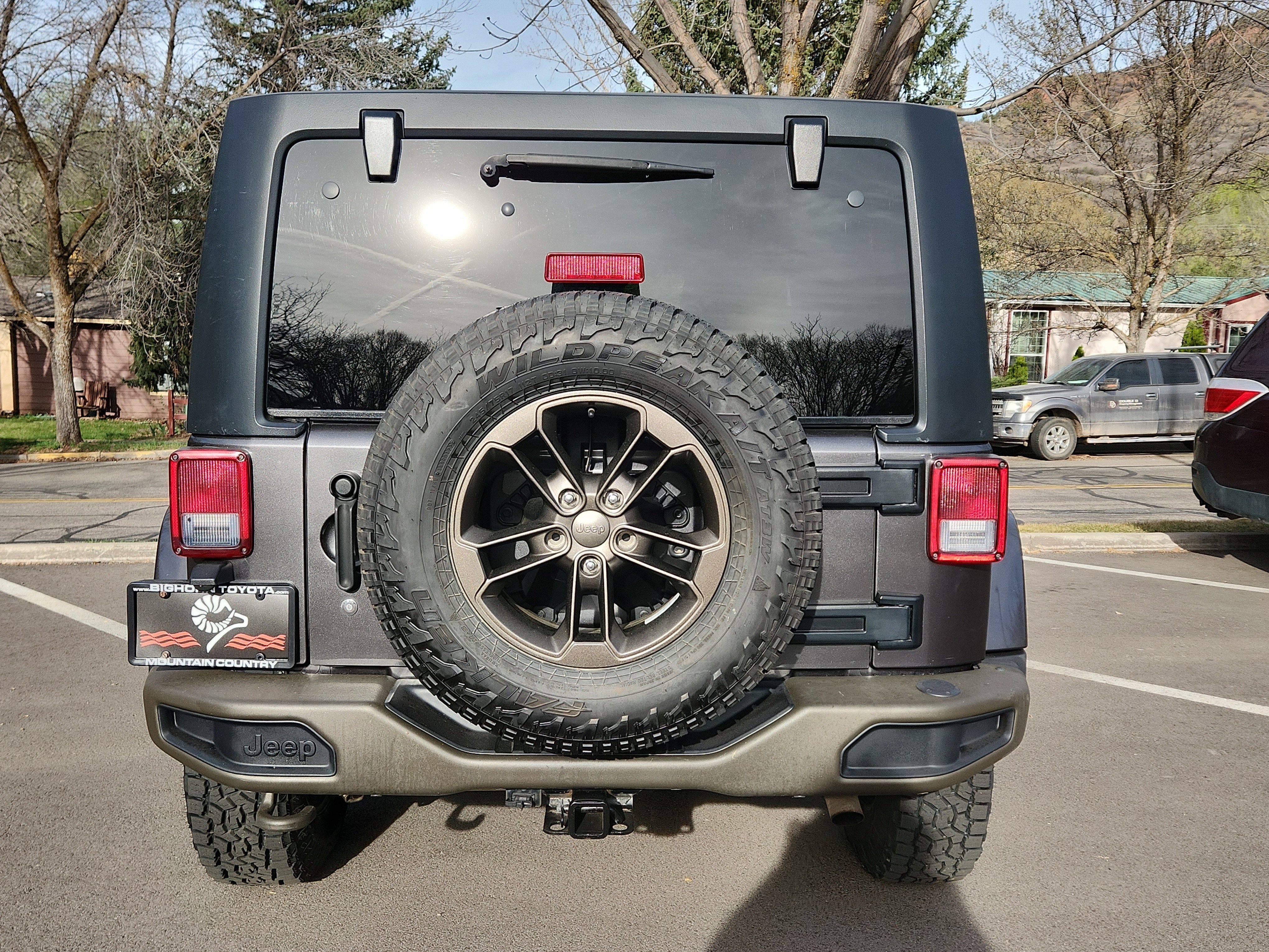 Used 2016 Jeep Wrangler Unlimited Sahara image 11