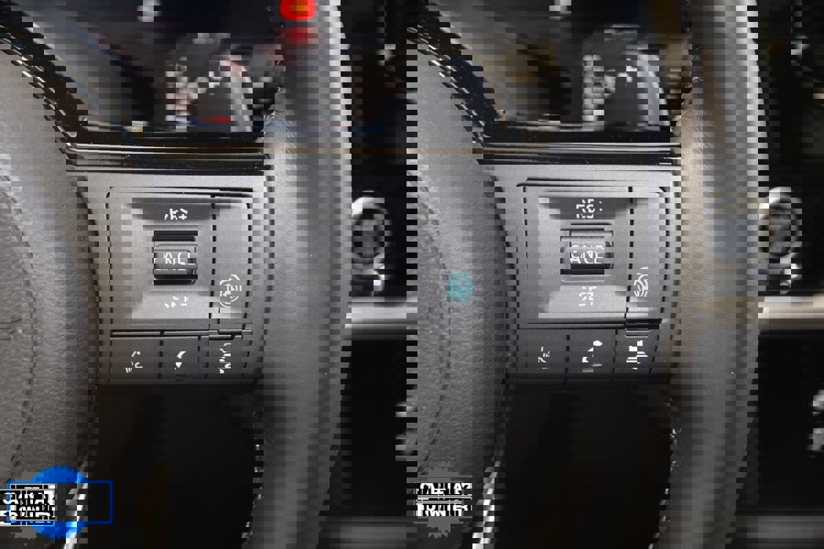 Used 2024 Nissan Pathfinder Platinum w/ Cargo Package image 37