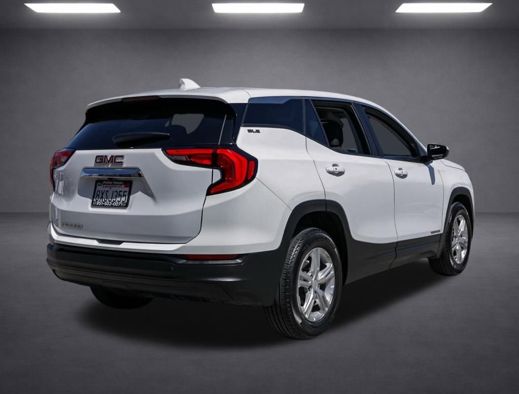 Used 2021 GMC Terrain SLE image 4