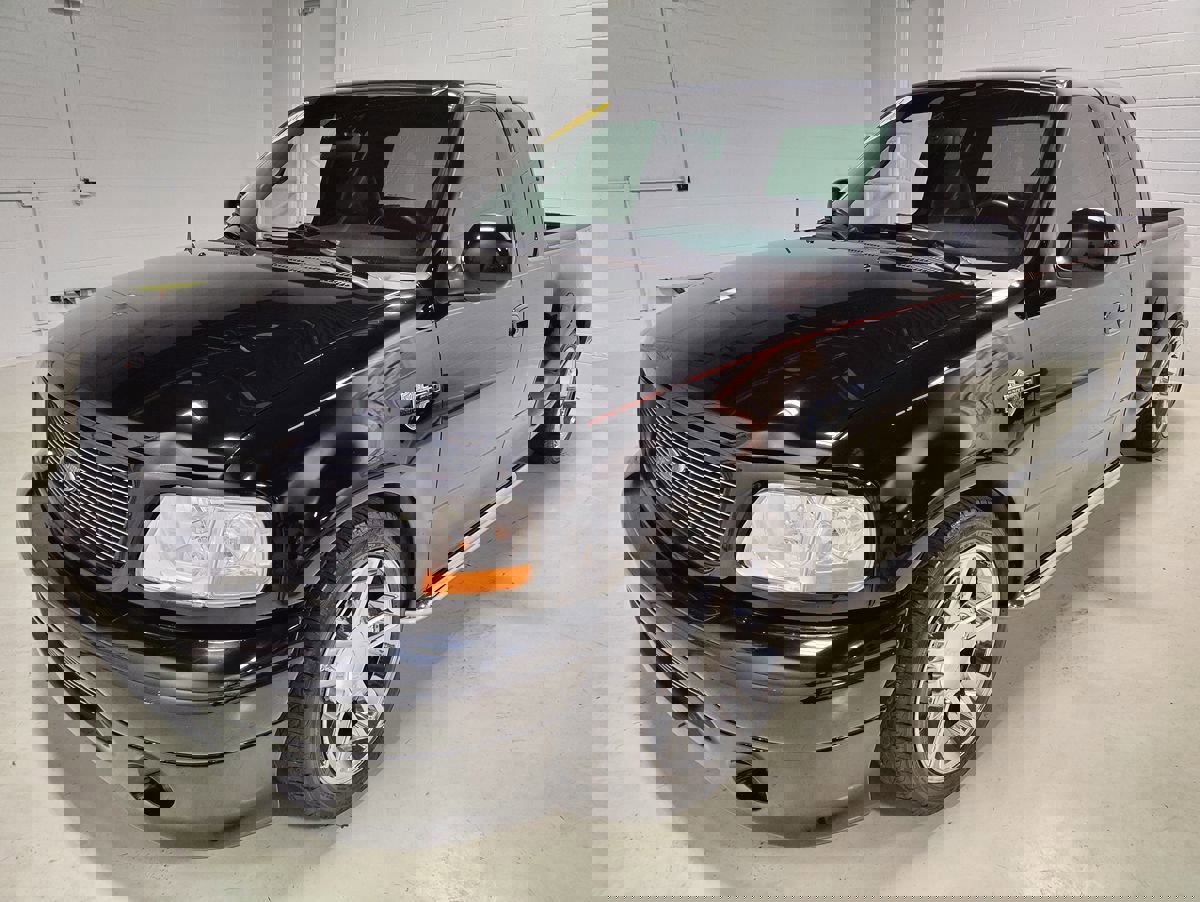 Used 2000 Ford F150 Harley-Davidson image 16