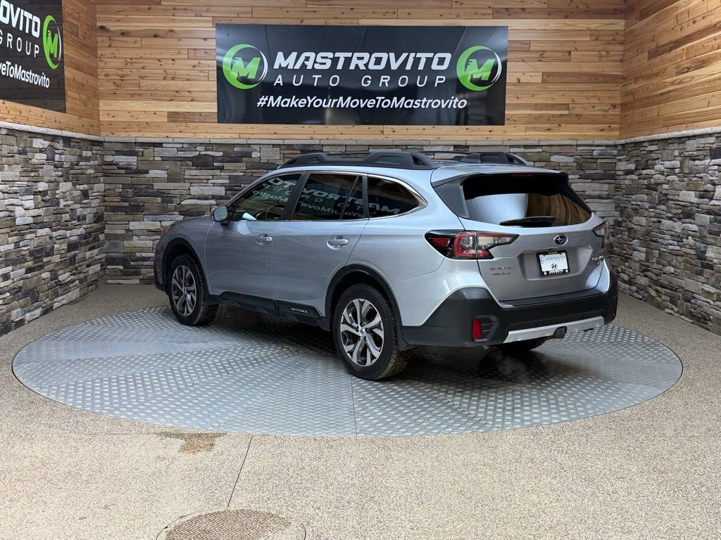 Used 2022 Subaru Outback Limited XT image 7