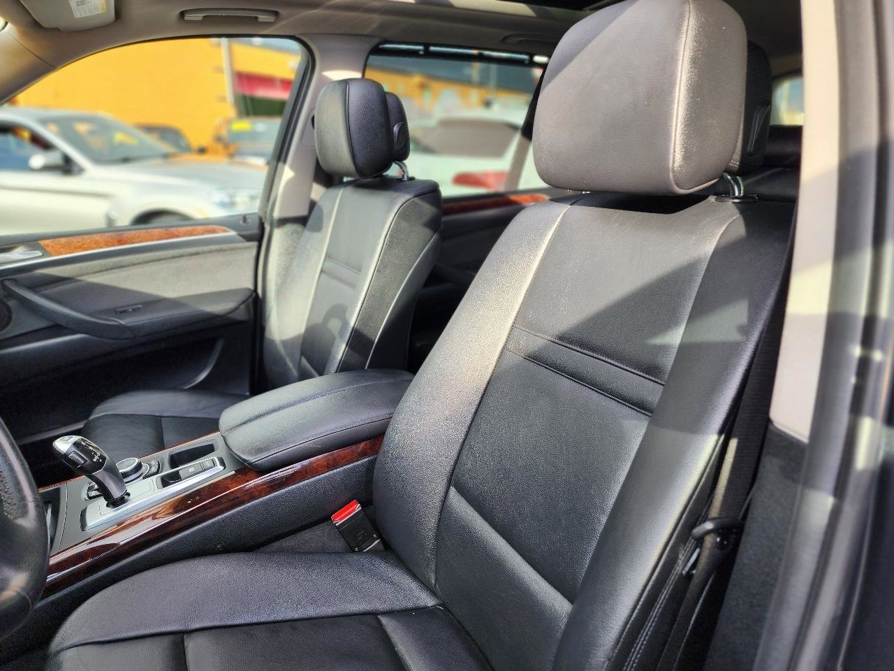 Used 2012 BMW X5 xDrive35d image 15