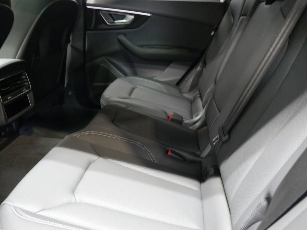 New 2026 Audi Q8 Premium Plus image 25