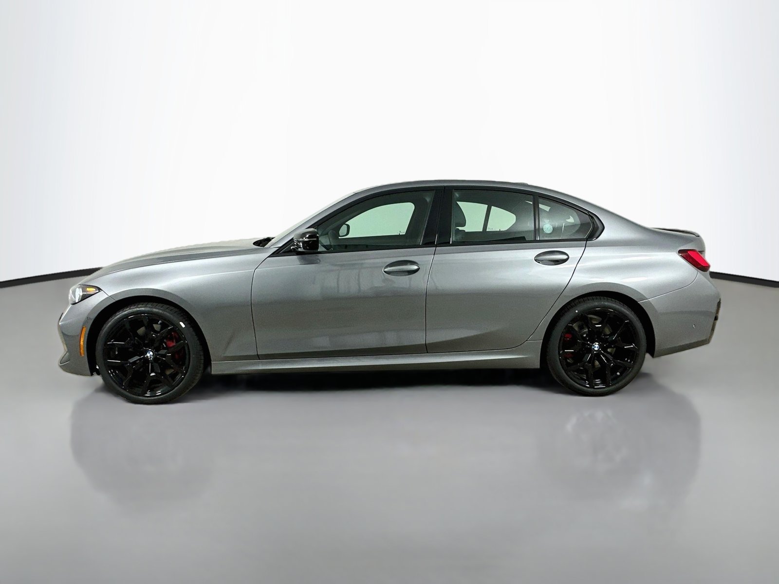 New 2026 BMW 330i xDrive Sedan w/ M Sport Package AWD/4WD image 8