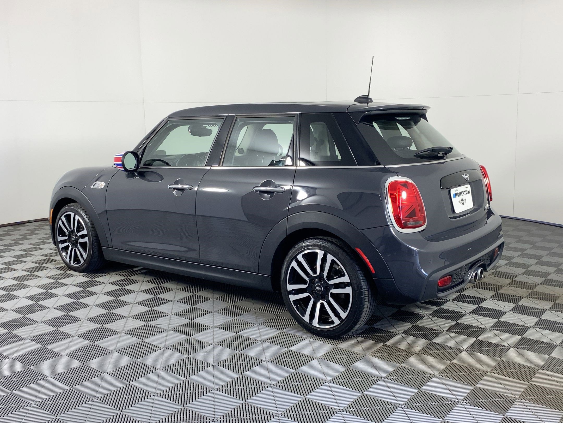 Used 2020 MINI Cooper S w/ Signature Upholstery Package image 3