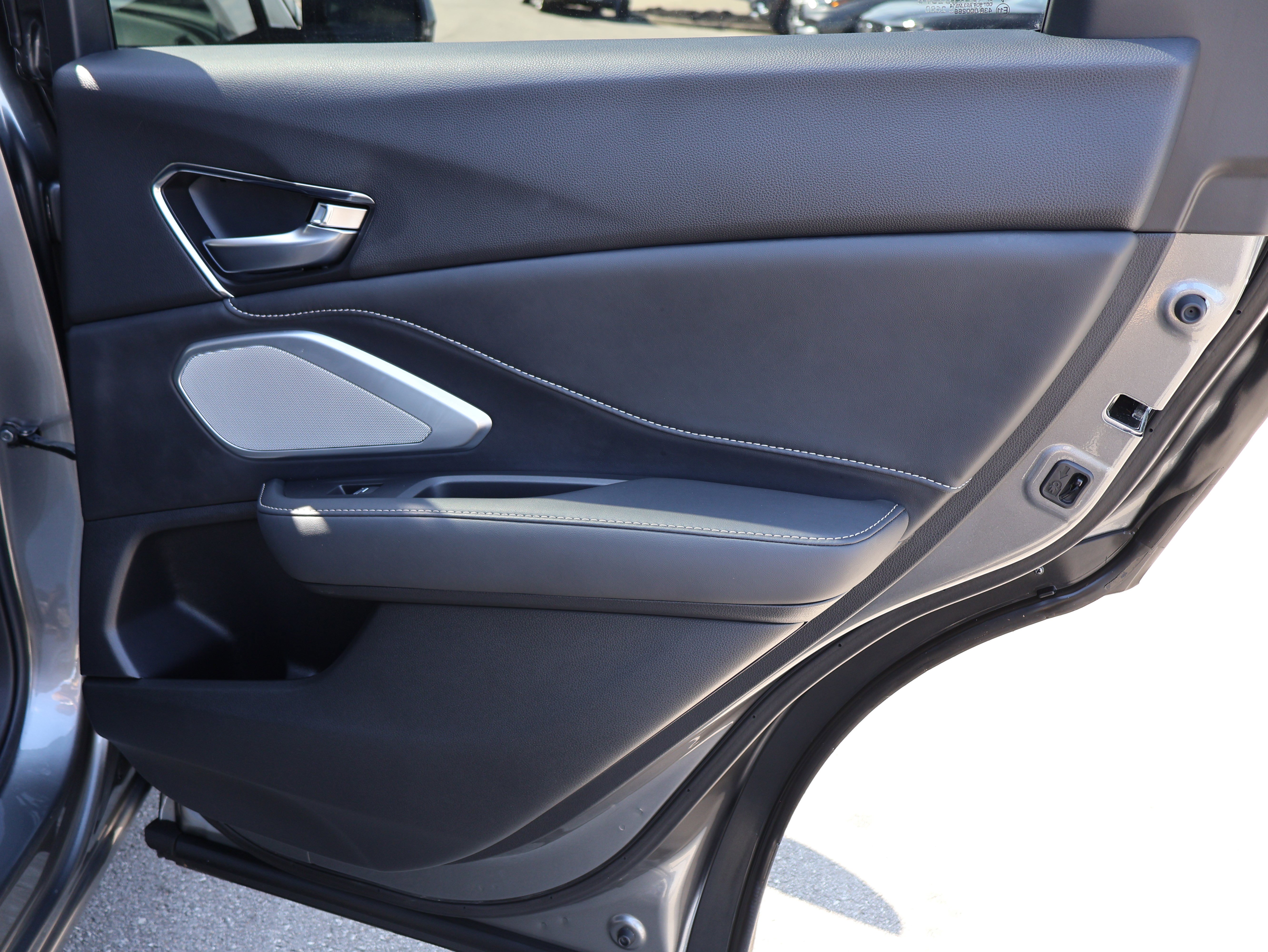 Used 2024 Acura RDX SH-AWD w/ Technology Package image 13