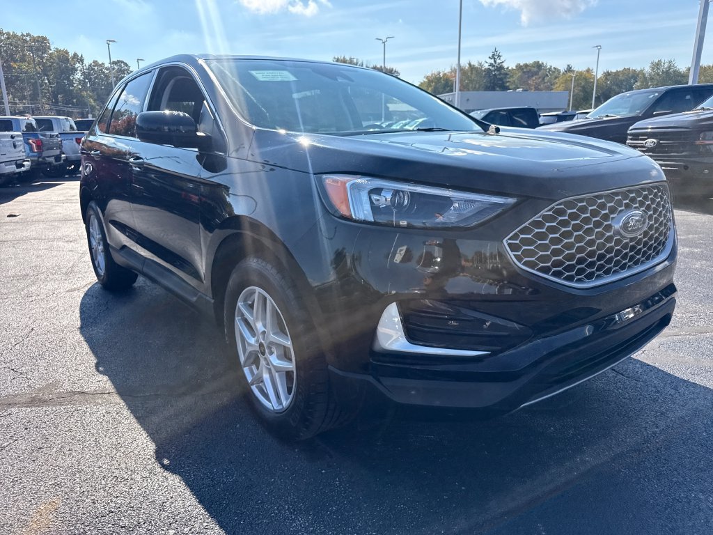Used 2024 Ford Edge SEL AWD/4WD image 4