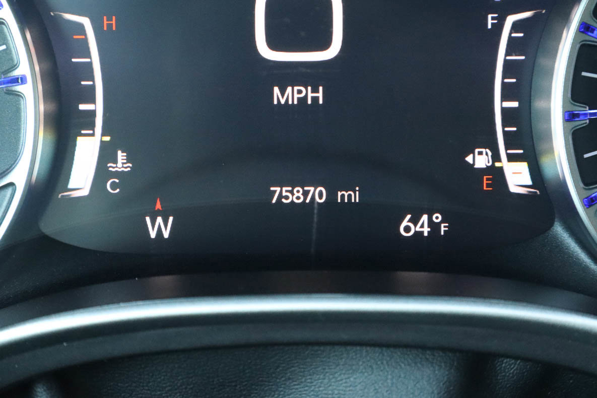Used 2023 Chrysler Pacifica Touring-L FWD image 31