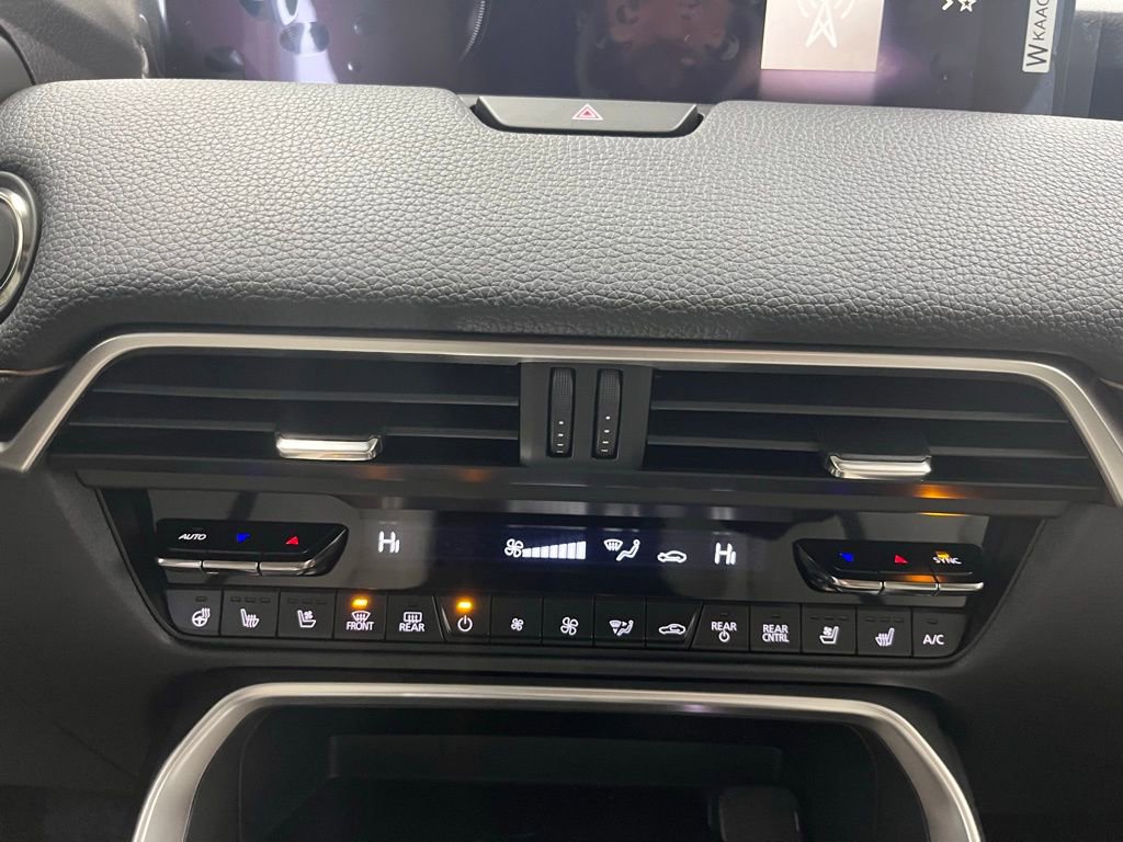 New 2026 MAZDA CX-90 Plug-In Hybrid w/ Preferred AWD/4WD image 16
