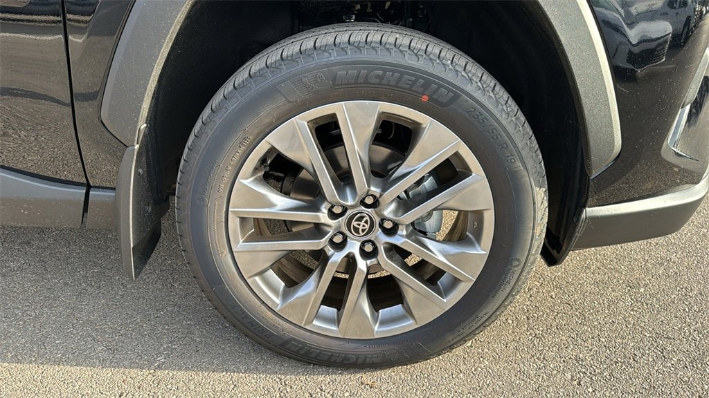 New 2025 Toyota RAV4 XLE Premium image 12