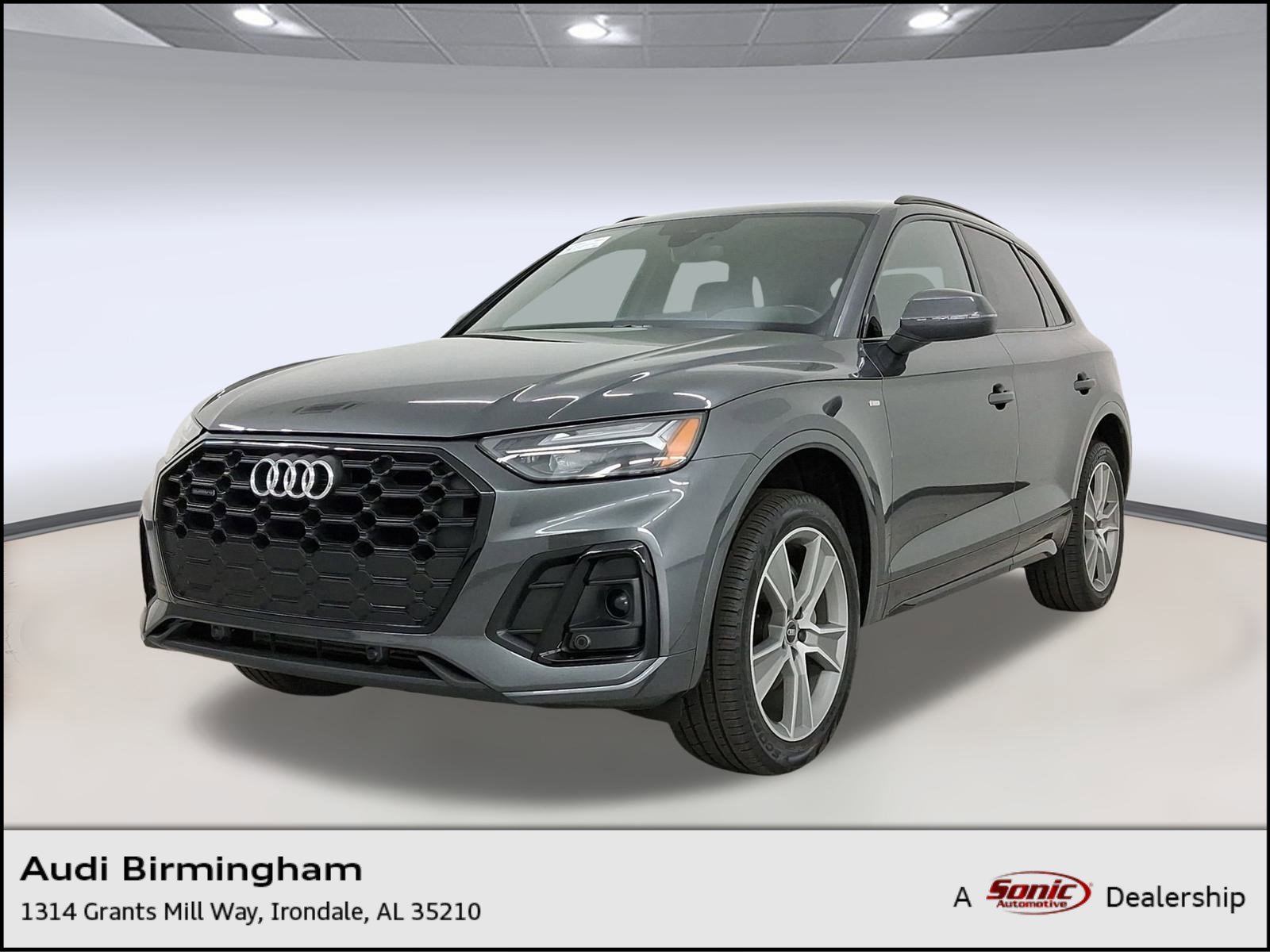 Used 2025 Audi Q5 2.0T Premium w/ Convenience Plus Package