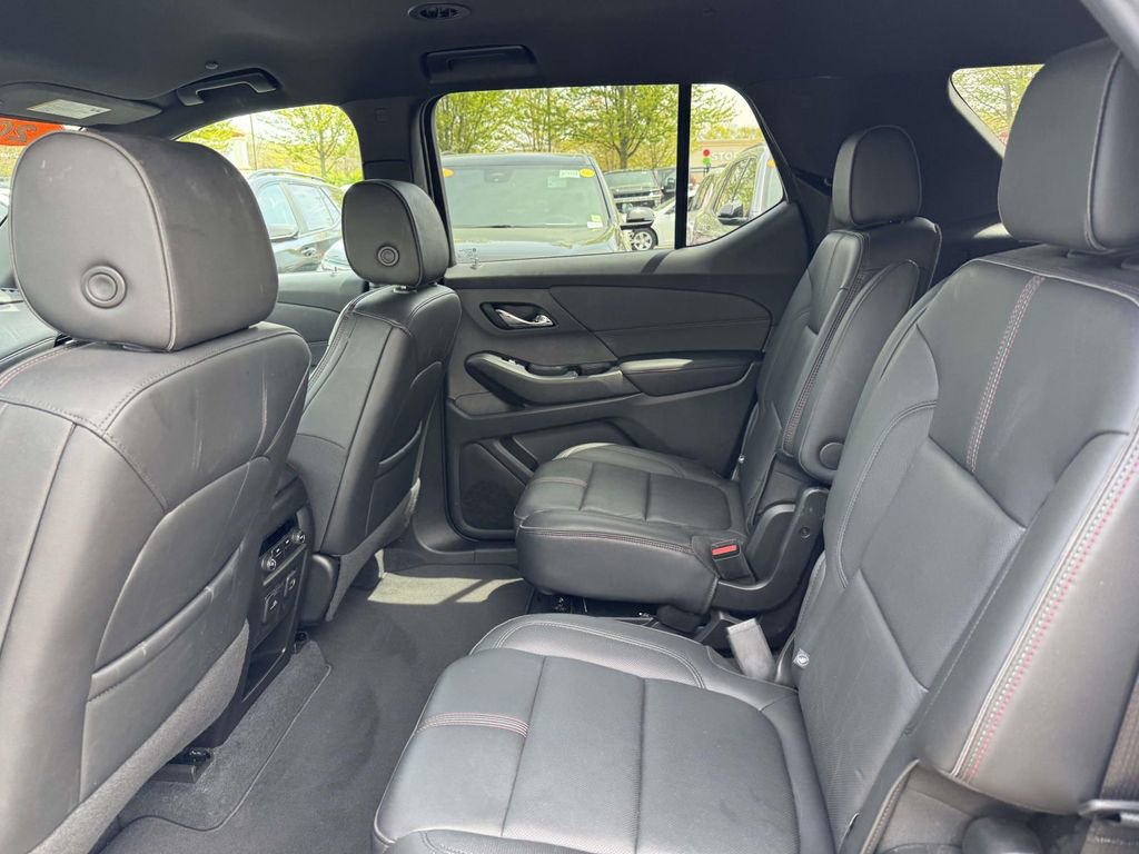 Used 2023 Chevrolet Traverse RS AWD/4WD image 11