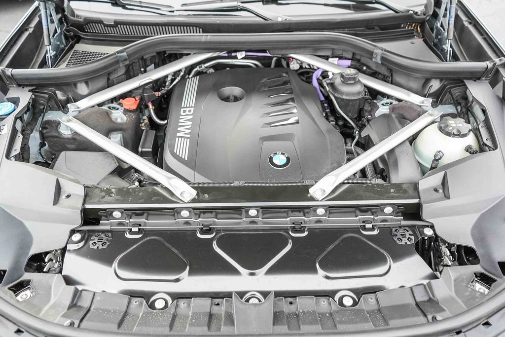 Used 2026 BMW X7 xDrive40i w/ Executive Package image 27