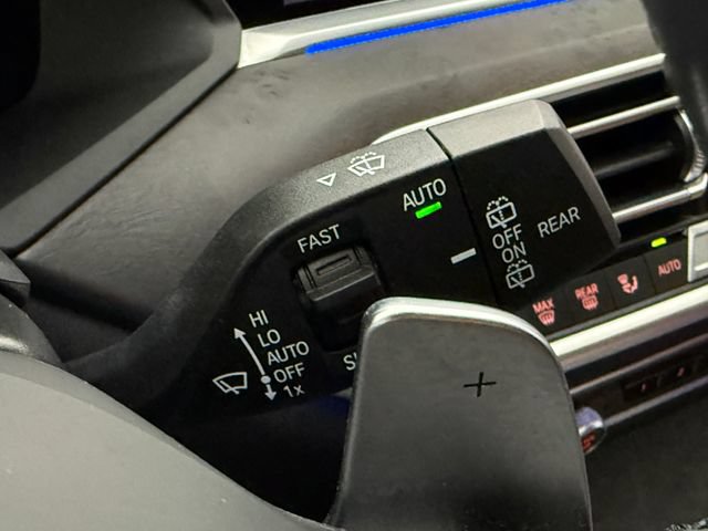 Used 2023 BMW X5 sDrive40i w/ M Sport Package RWD image 14