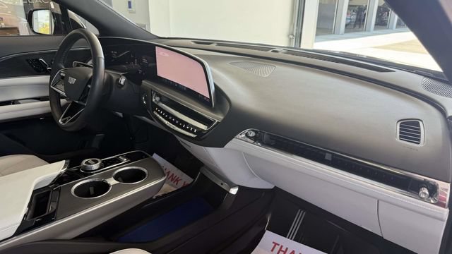 Certified 2024 Cadillac Lyriq Sport w/ LPO, Floor Liner Package AWD/4WD image 21