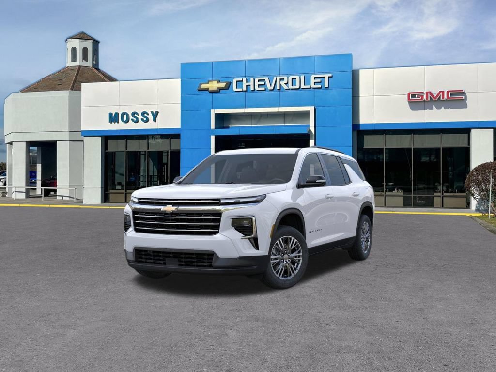 New 2026 Chevrolet Traverse LT w/ Driver Confidence Package FWD image 8