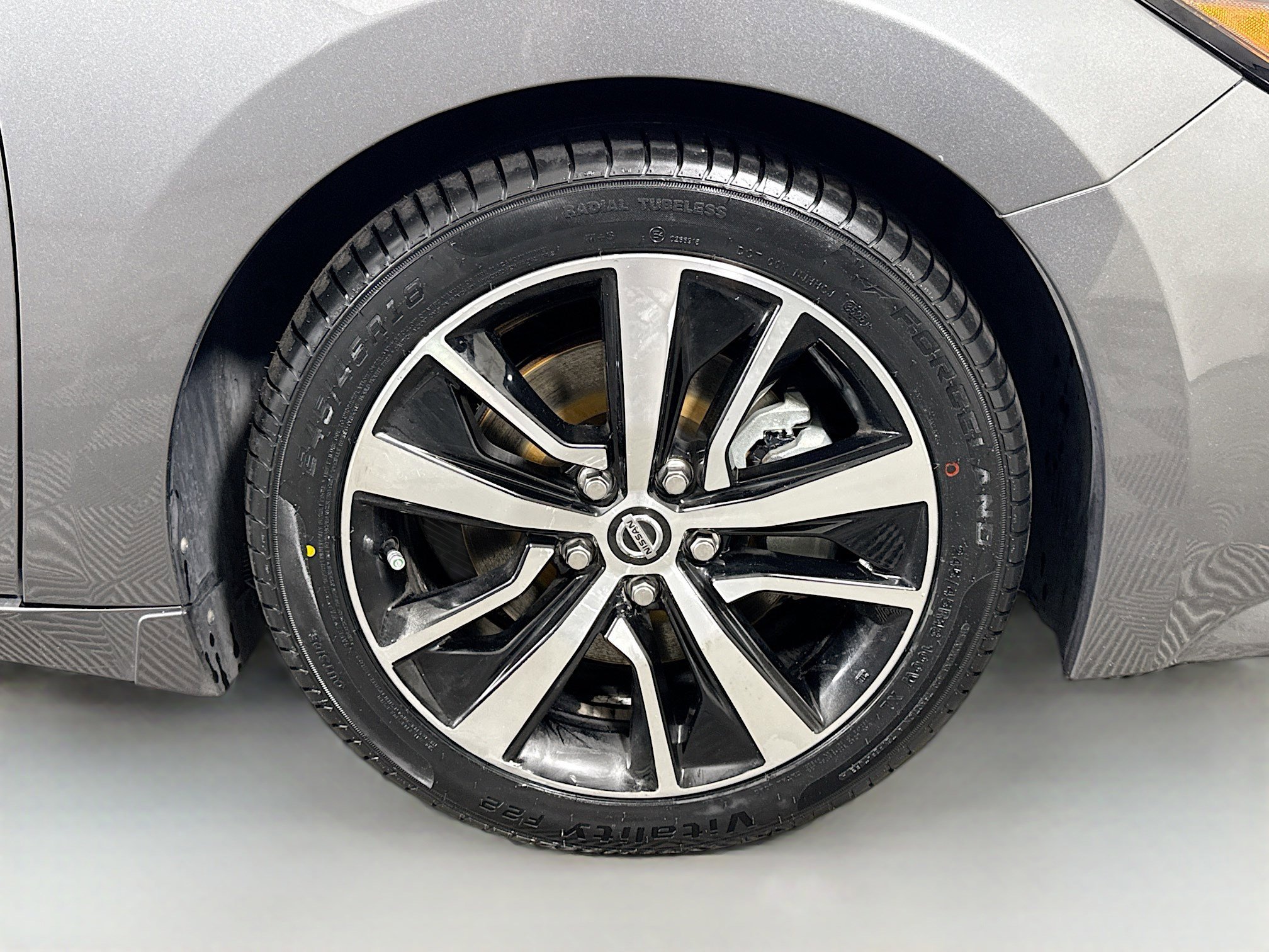 Used 2021 Nissan Maxima 3.5 SV w/ Floor Mat Group FWD image 32