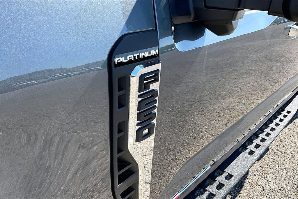 New 2026 Ford F250 Platinum w/ Platinum Plus Package AWD/4WD image 10