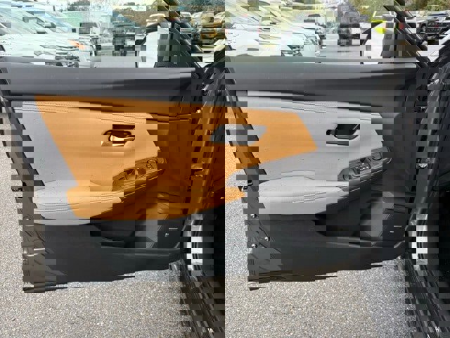 New 2025 Nissan Sentra SV w/ SV Premium Package image 10